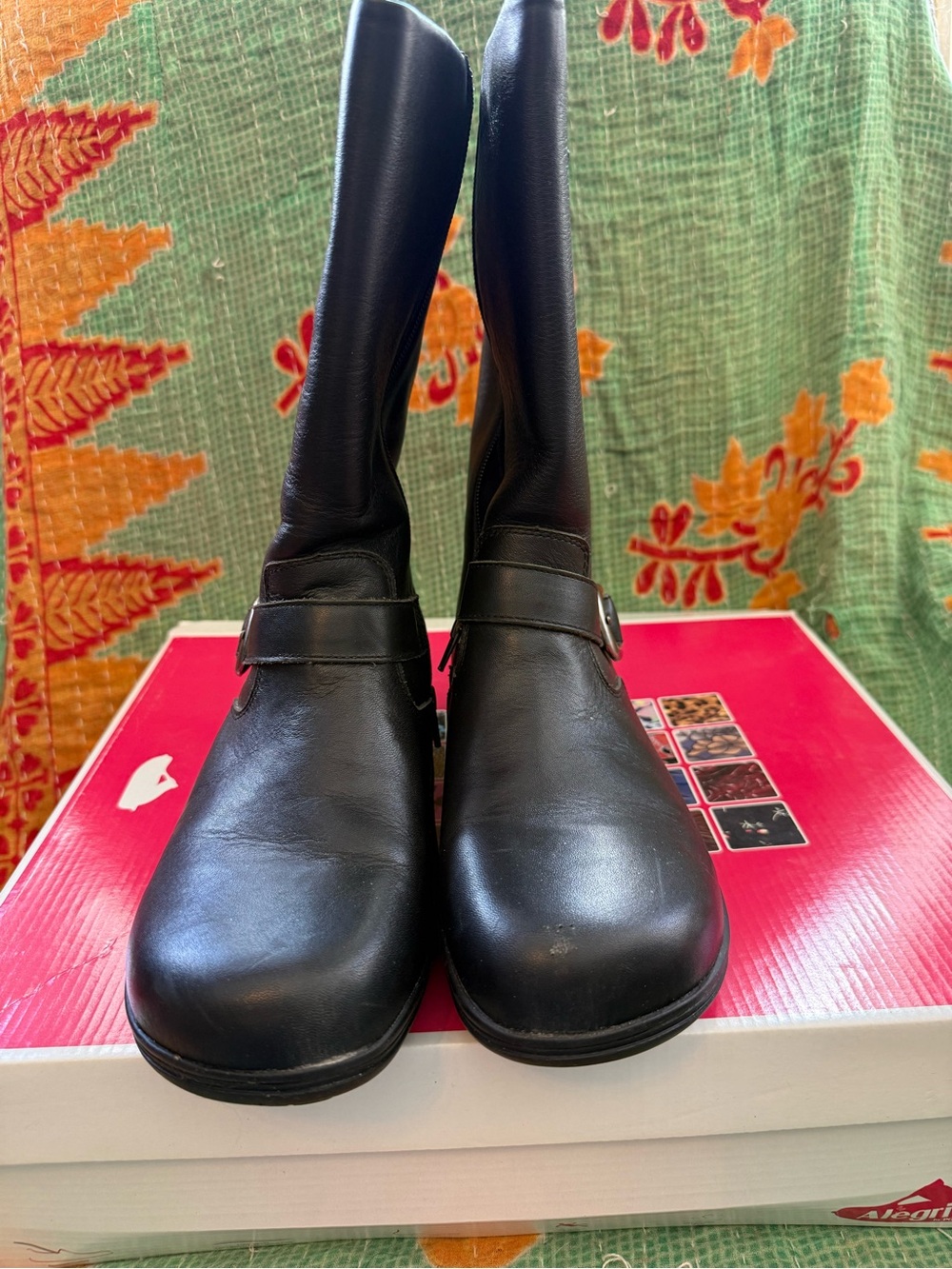 Algeria Classic Women's Black Leather Mid-Calf Boots size 40